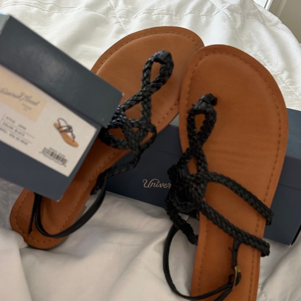 Universal Thread Black and Tan Braided Sandals